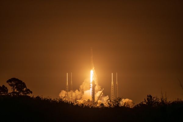 SPACEX LAUNCHES 21 STARLINK SATELLITES ON FALCON 9 ROCKET FROM CAPE CANAVERAL